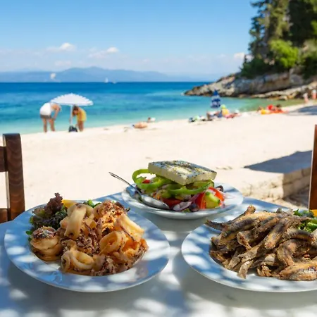 Flora Maisonettes 2 * Gáios