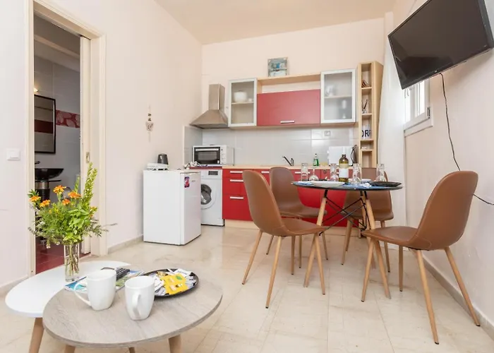 Flora Maisonettes 2 Tatil Evi *